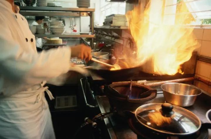 警惕餐飲油煙異味！北京執行《排放標準》，最高罰款100萬！